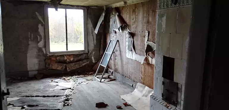 Why Selling a Distressed House Through Traditional Methods Fails in North Dakota